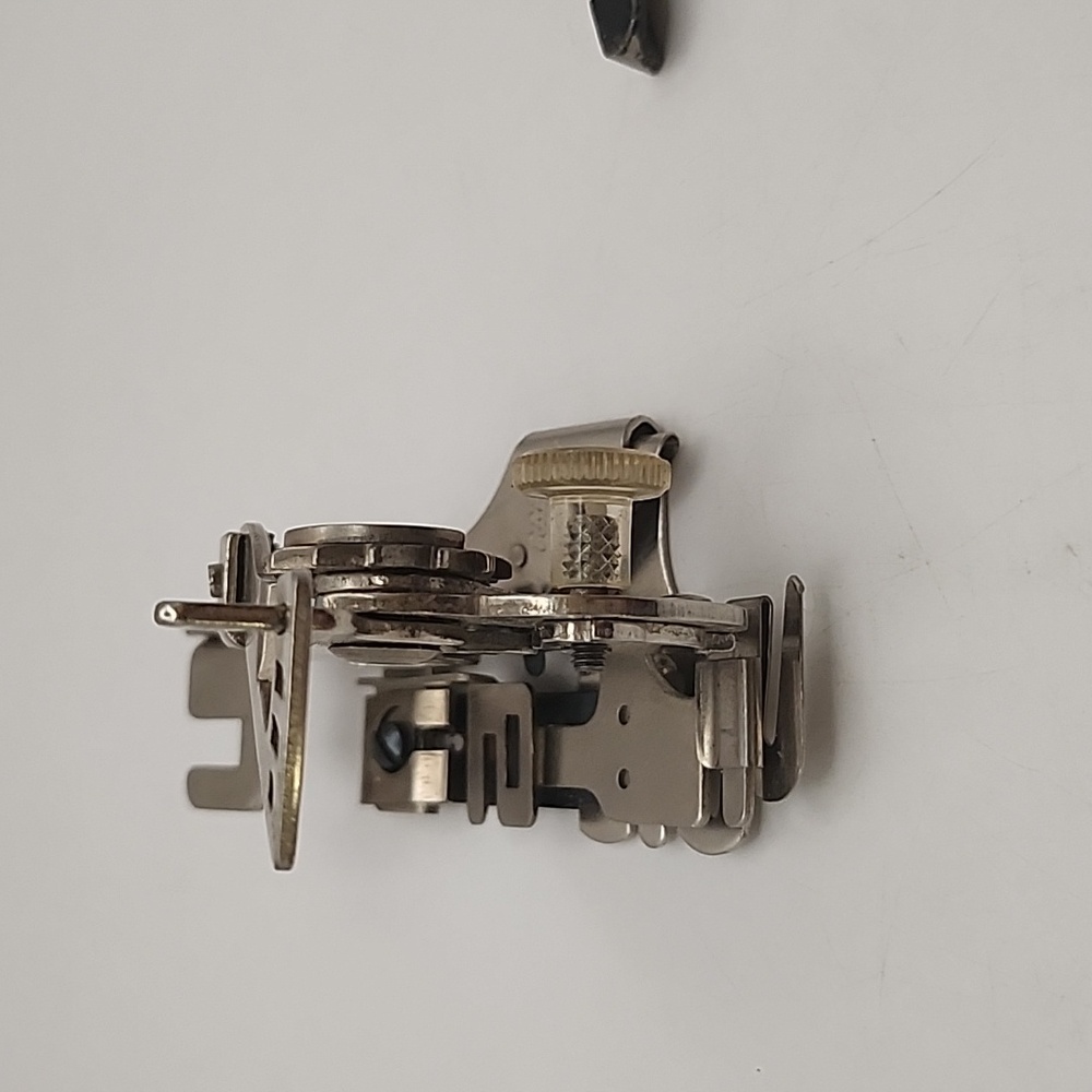 Greist Ruffler Sewing Machine Pressure Foot - Picture 2 of 5